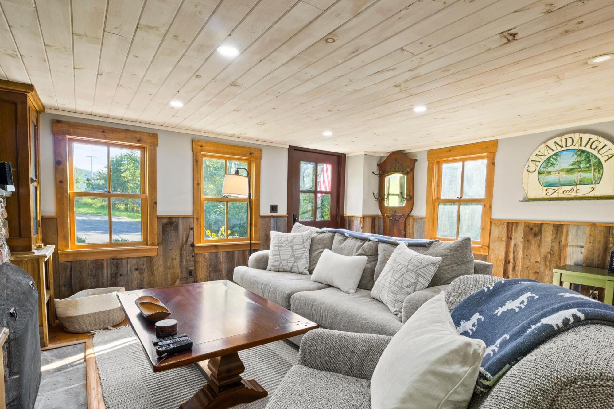 Cozy Two Bedroom Home On Canandaigua Lake Rushville Zewnętrze zdjęcie